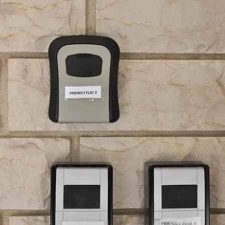 Friendly Flat 3 * إذيسا